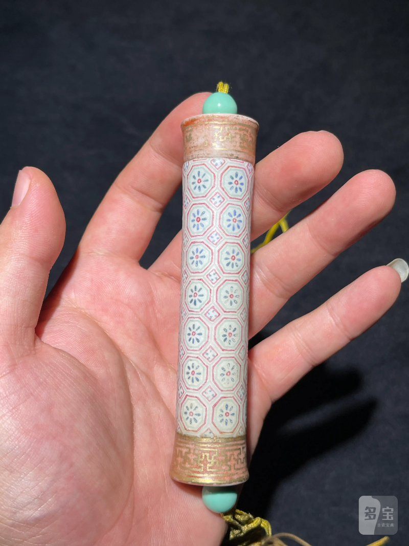 清乾隆 洋彩几何纹牙签筒 - 图3